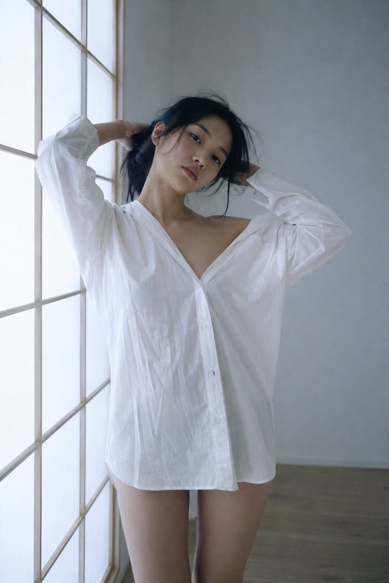 A medium portrait vertical 9:16. Soft paper window diffuse l