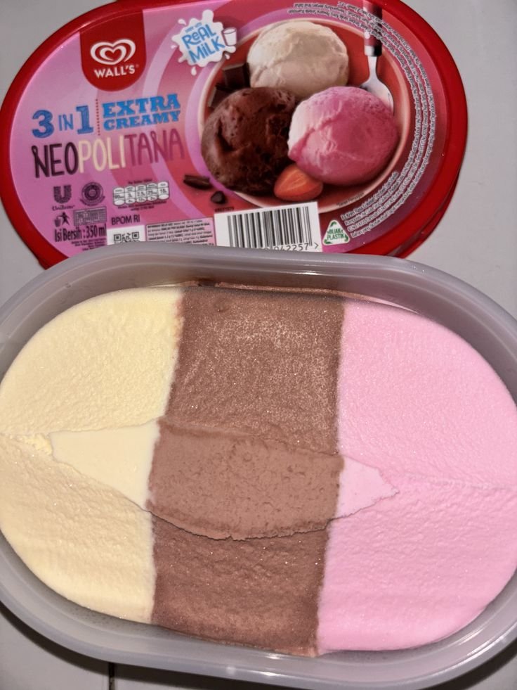 Analyze the product and create a high-resolution, photoreali
