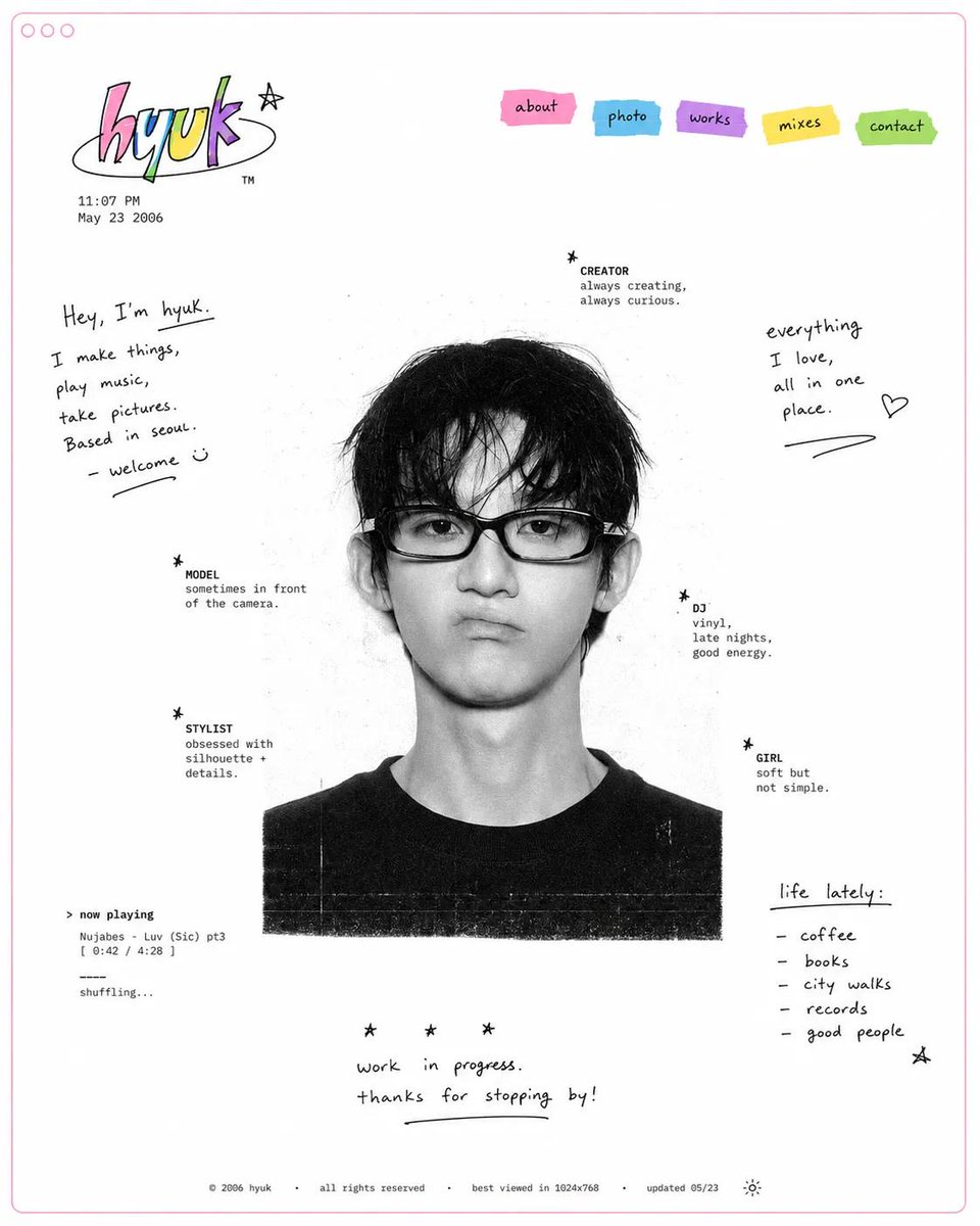 Design a minimal early-internet personal profile webpage / d
